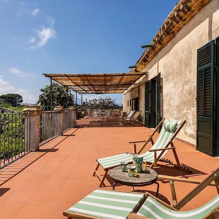 Semesterbostad Surrounded By Nature Overlooking The Sea - Cefalu *