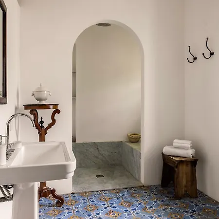 Semesterbostad Surrounded By Nature Overlooking The Sea - Cefalu